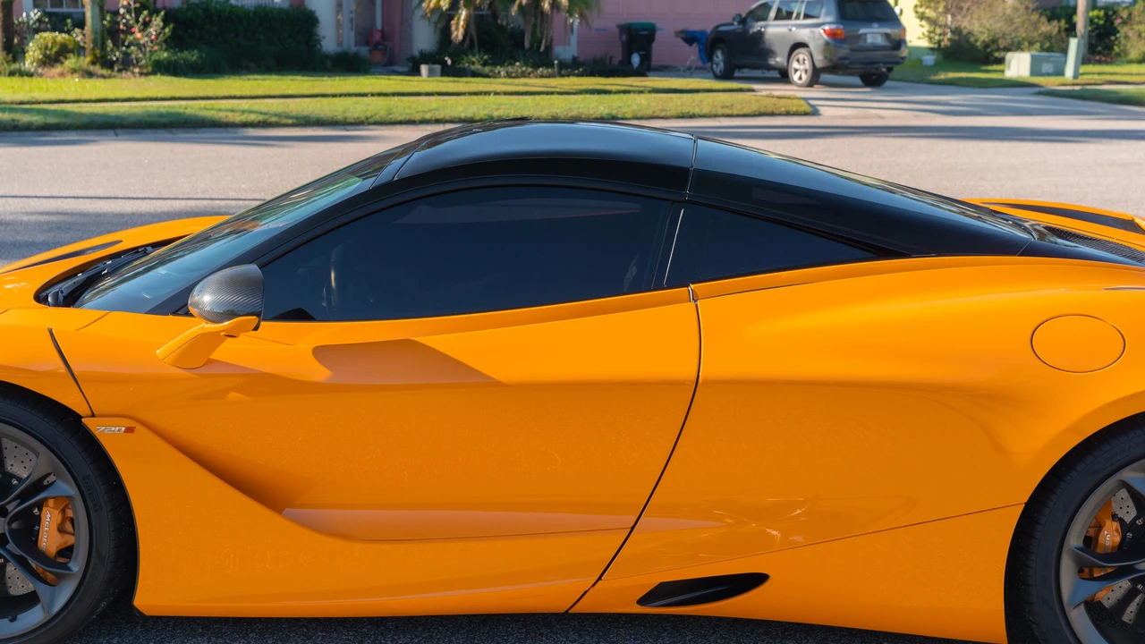 2020 McLaren 720S - Image 13 of 31