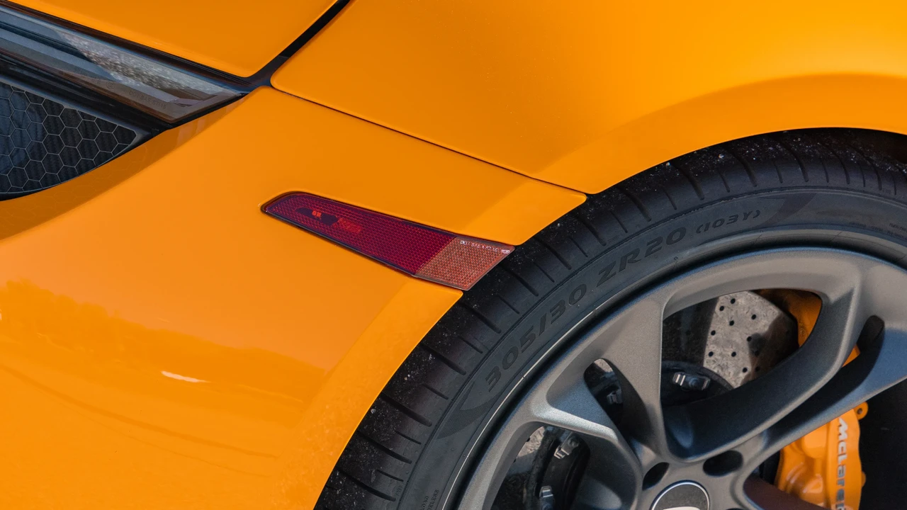 2020 McLaren 720S - Image 21 of 31