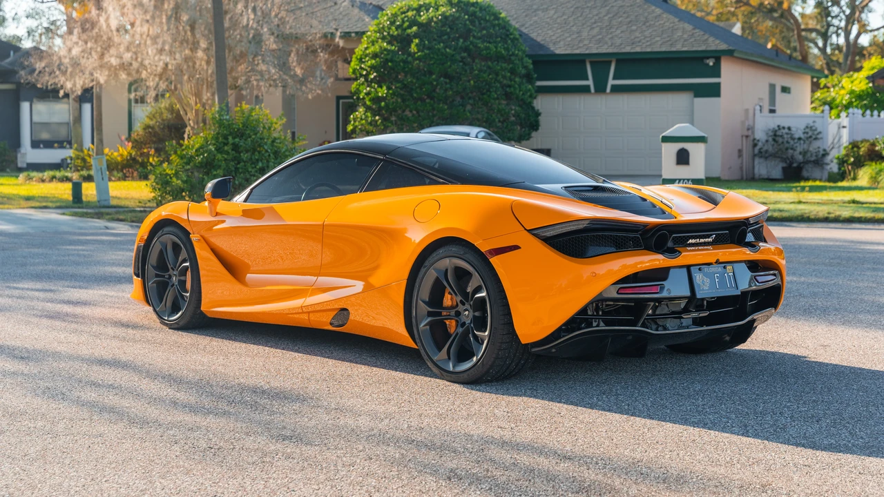 2020 McLaren 720S - Image 8 of 31