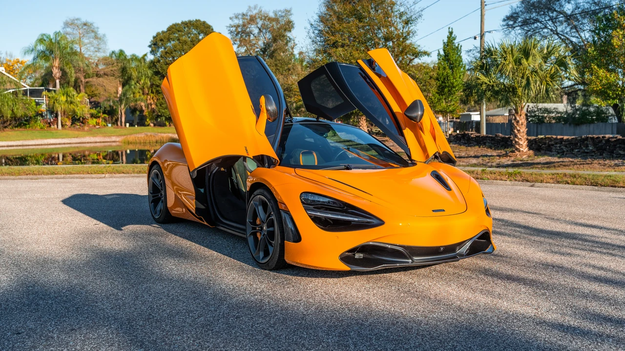 2020 McLaren 720S - Image 10 of 31