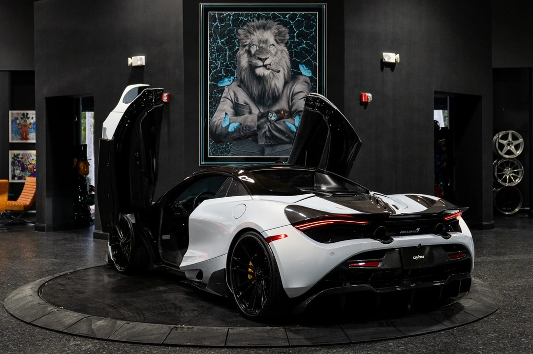 2020 McLaren 720S - Image 7 of 21