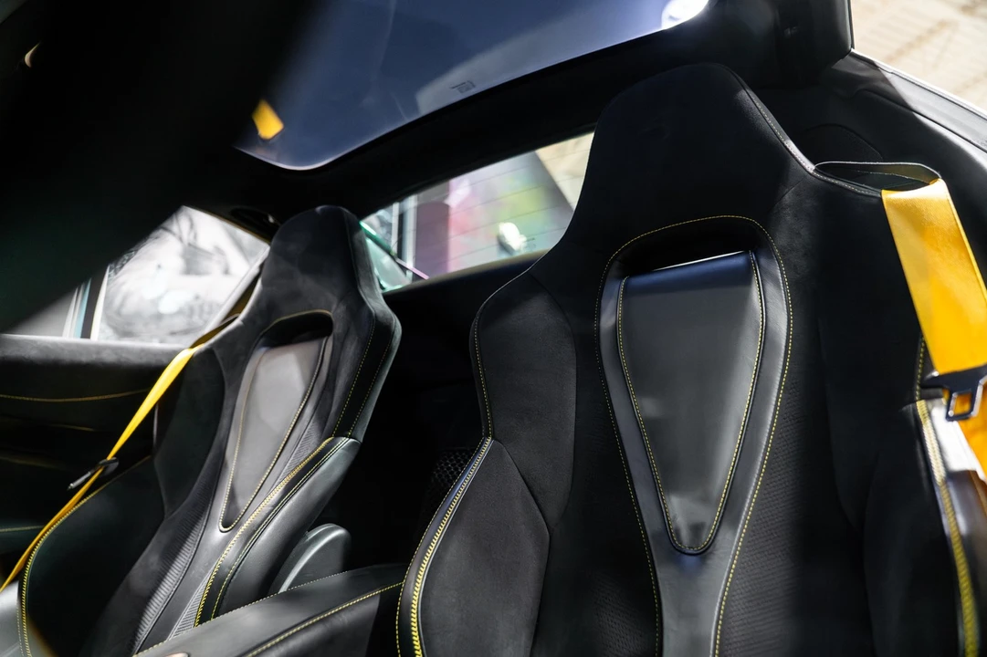 2020 McLaren 720S - Image 2 of 21