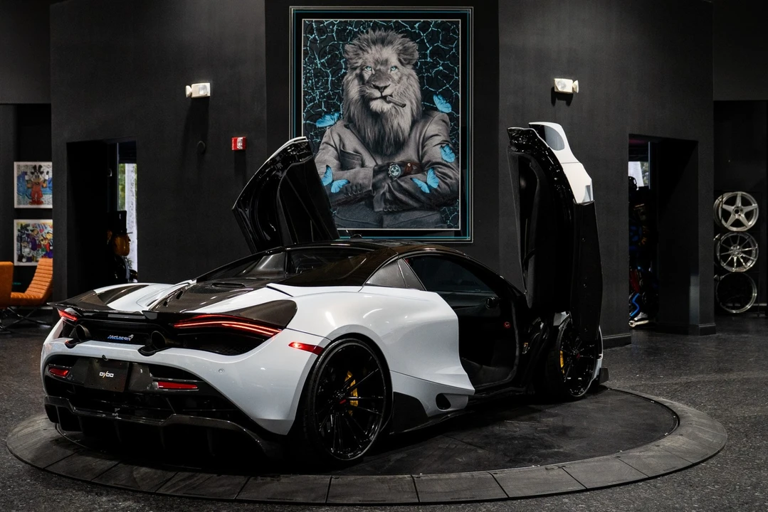 2020 McLaren 720S - Image 9 of 21