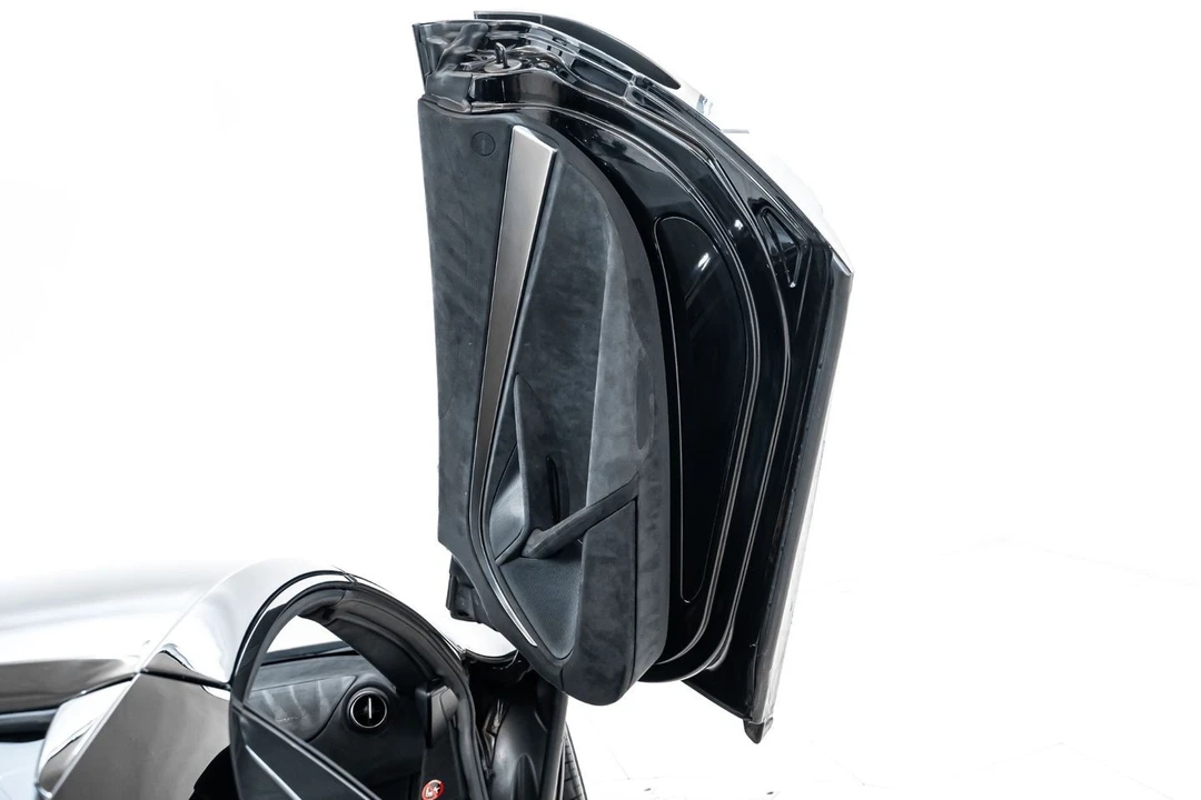 2020 McLaren 720S - Image 26 of 31
