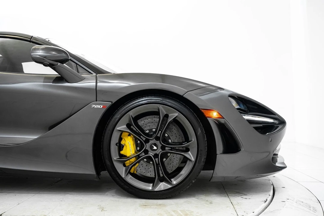 2020 McLaren 720S - Image 18 of 31