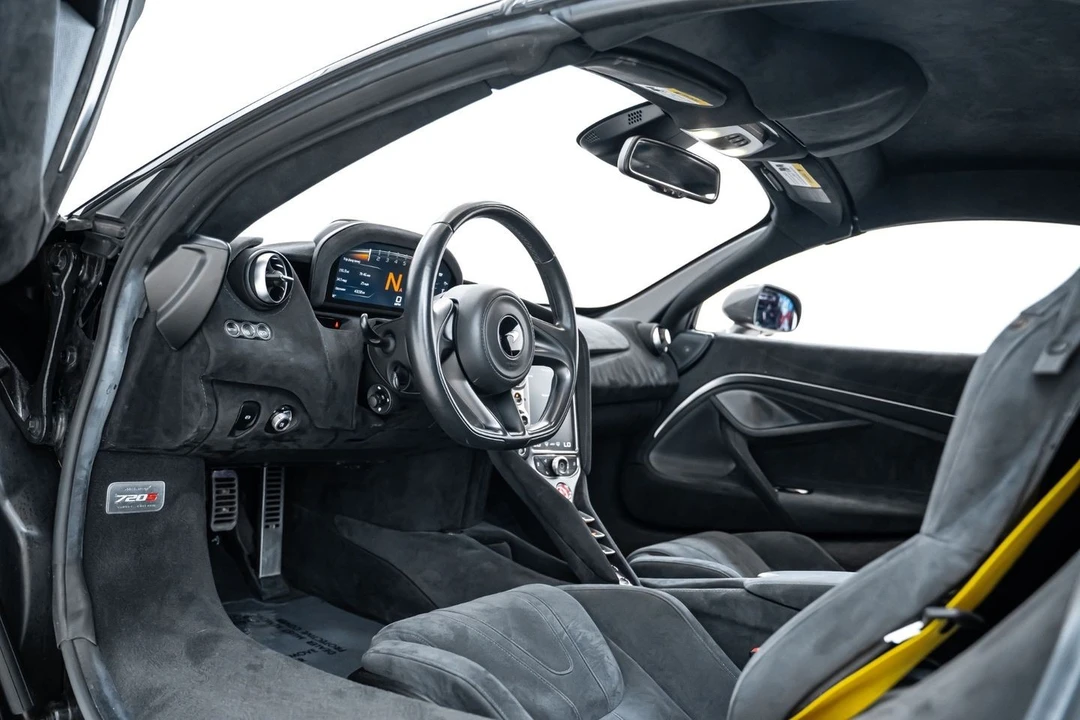 2020 McLaren 720S - Image 23 of 31