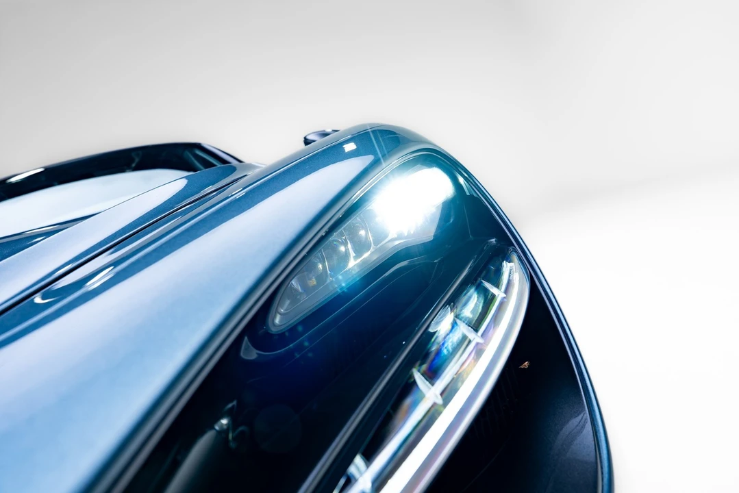 2020 McLaren 720S - Image 13 of 31