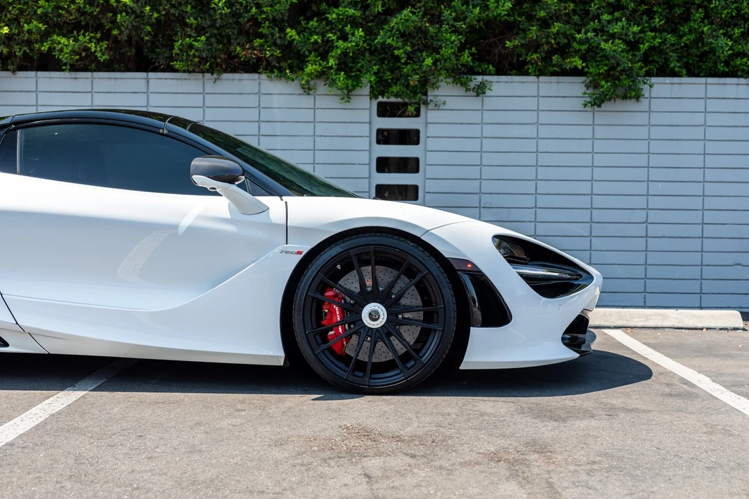 2020 McLaren 720S - Image 24 of 31