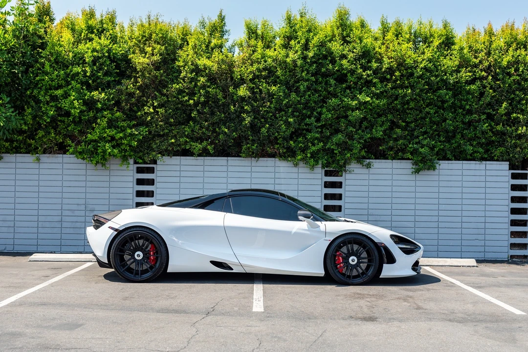 2020 McLaren 720S - Image 22 of 31
