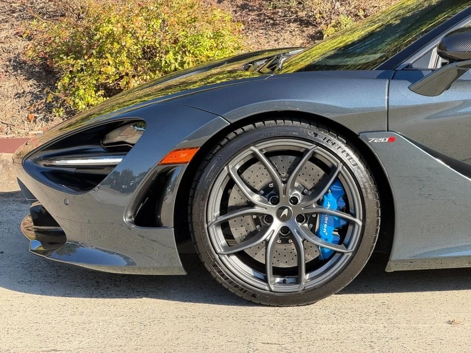 2020 McLaren 720S - Image 12 of 21
