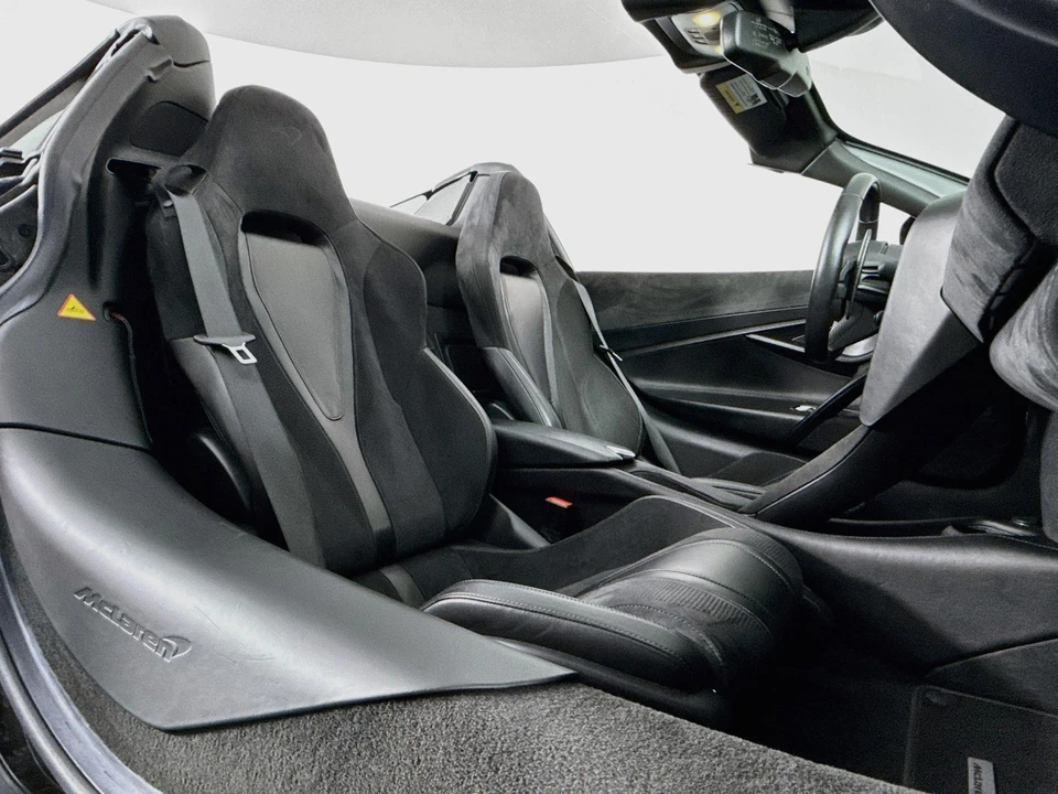 2020 McLaren 720S - Image 26 of 31
