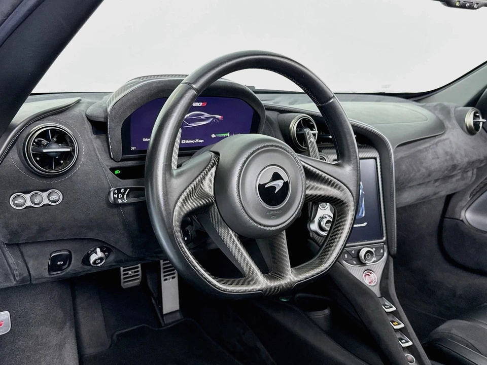 2020 McLaren 720S - Image 12 of 31