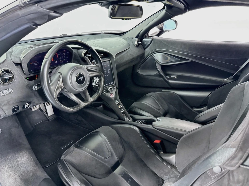 2020 McLaren 720S - Image 23 of 31