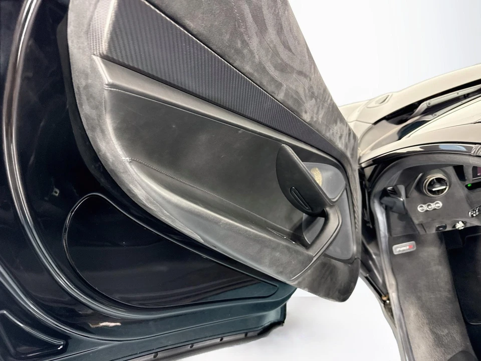 2020 McLaren 720S - Image 19 of 31