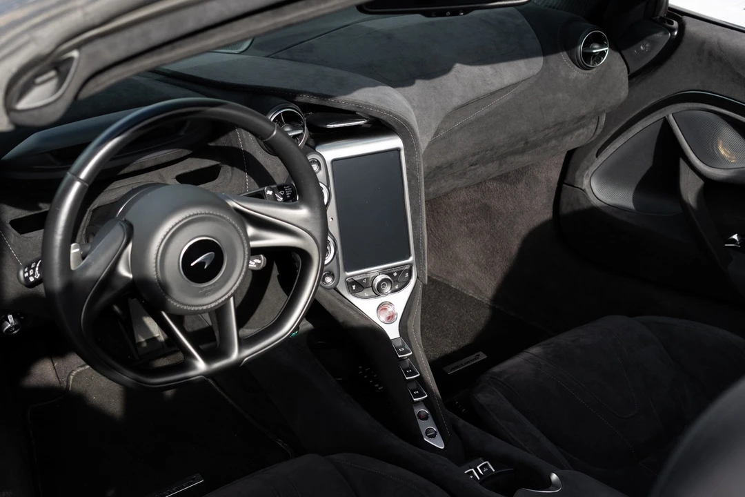 2020 McLaren 720S - Image 6 of 21