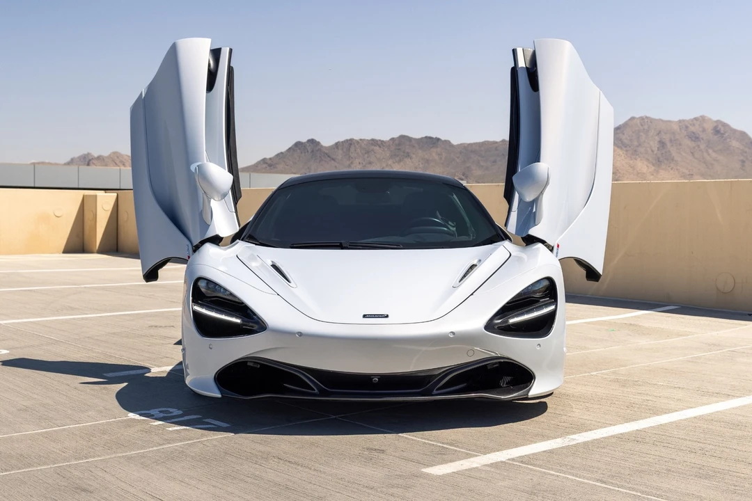 2020 McLaren 720S - Image 3 of 31