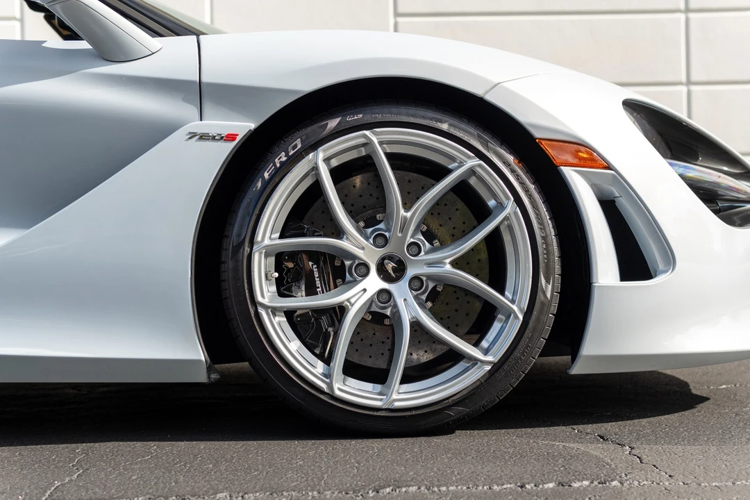 2020 McLaren 720S - Image 9 of 21