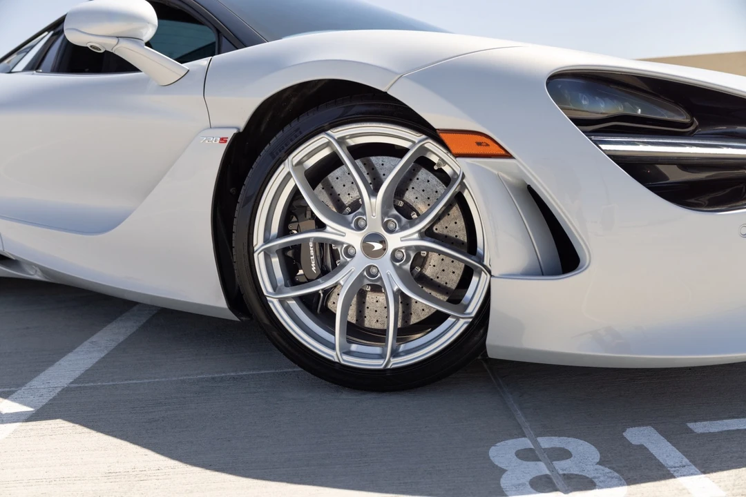 2020 McLaren 720S - Image 24 of 31