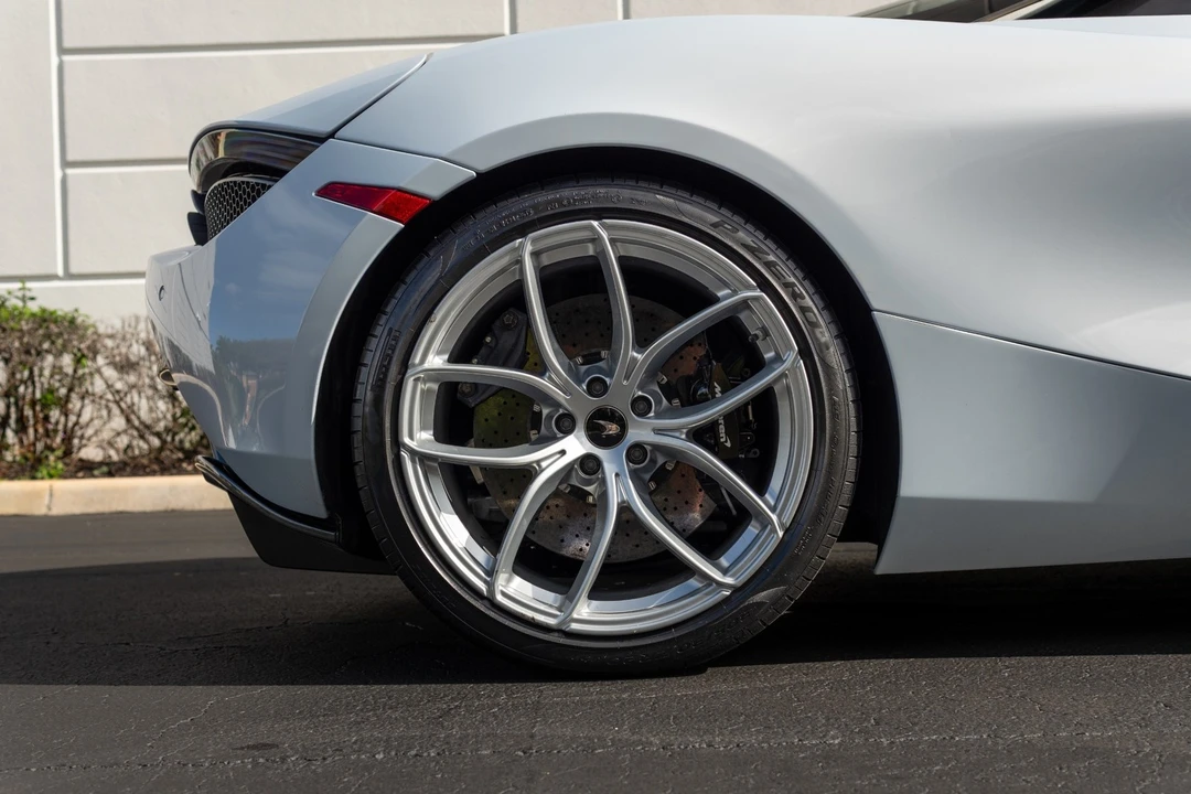 2020 McLaren 720S - Image 15 of 21