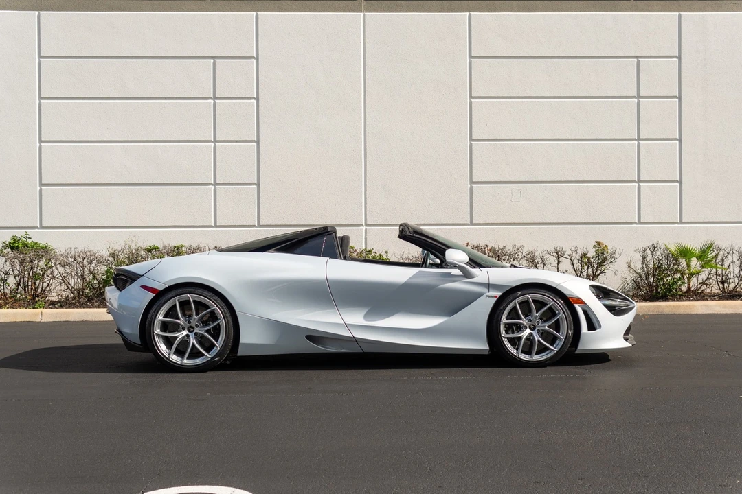 2020 McLaren 720S - Image 13 of 21