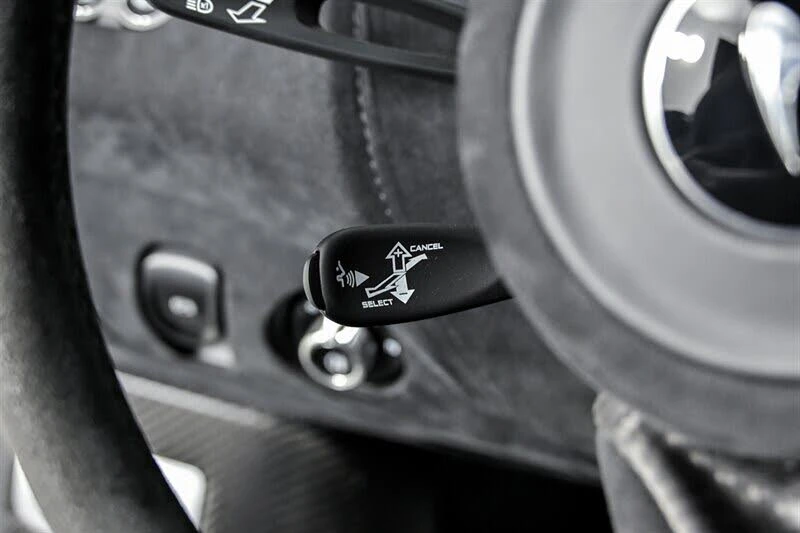 2020 McLaren 720S Spider - Image 27 of 31
