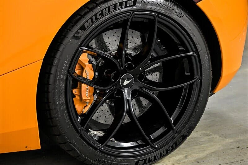 2020 McLaren 720S Spider - Image 15 of 31