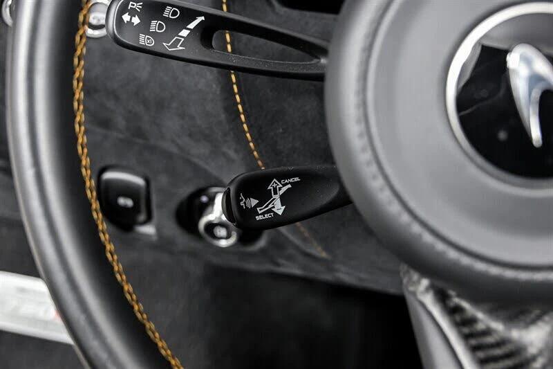2020 McLaren 720S Spider - Image 26 of 31