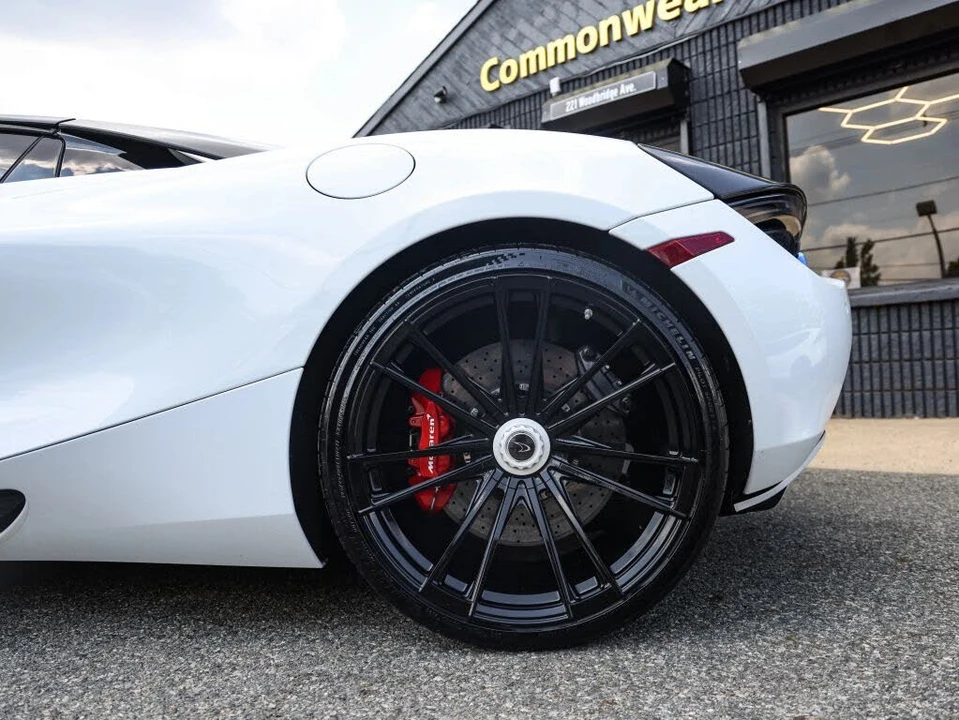 2020 McLaren 720S Spider - Image 19 of 31