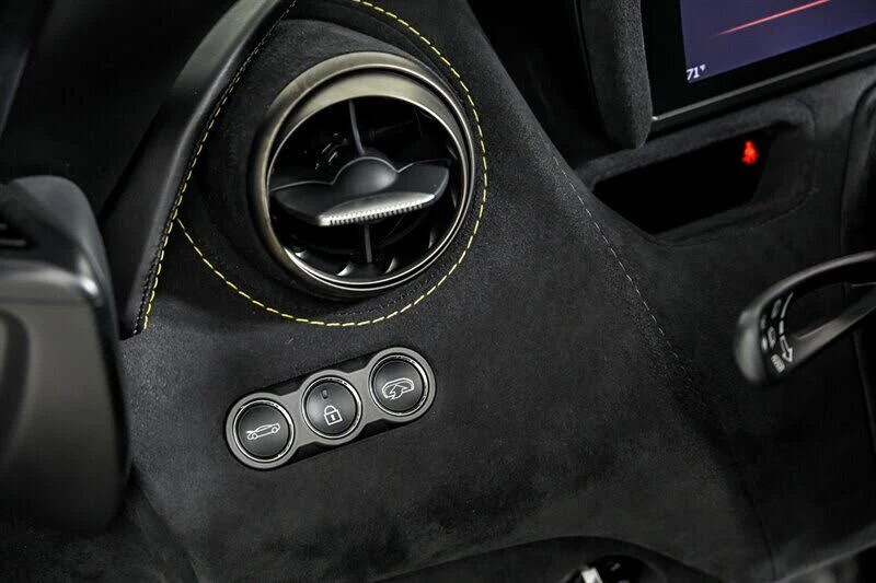 2020 McLaren 720S Spider - Image 27 of 31