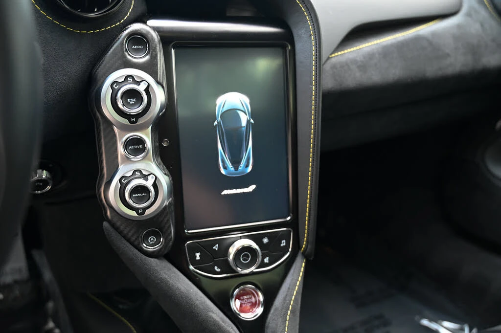 2020 McLaren 720S Spider - Image 18 of 31