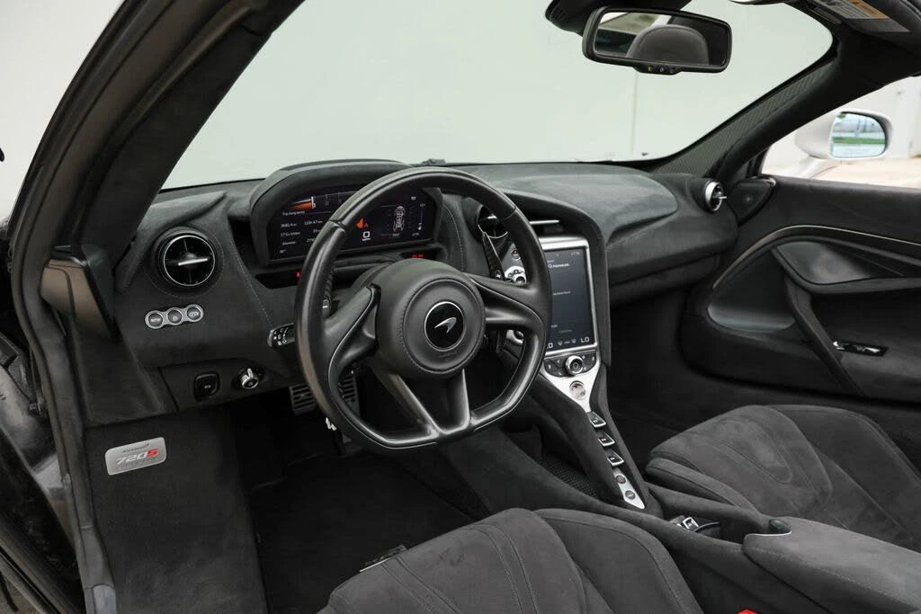 2020 McLaren 720S Spider - Image 17 of 28