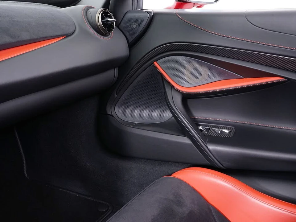 2020 McLaren 720S Spider - Image 25 of 31