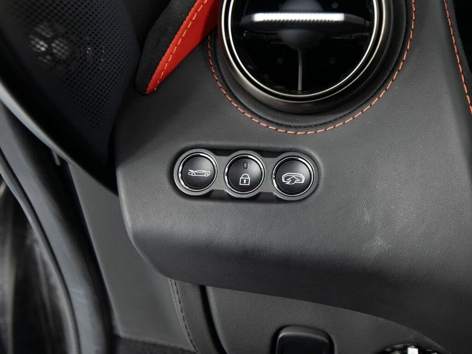 2020 McLaren 720S Spider - Image 25 of 31