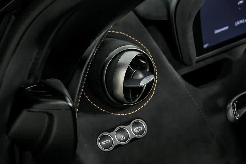 2020 McLaren 720S Spider - Image 26 of 31