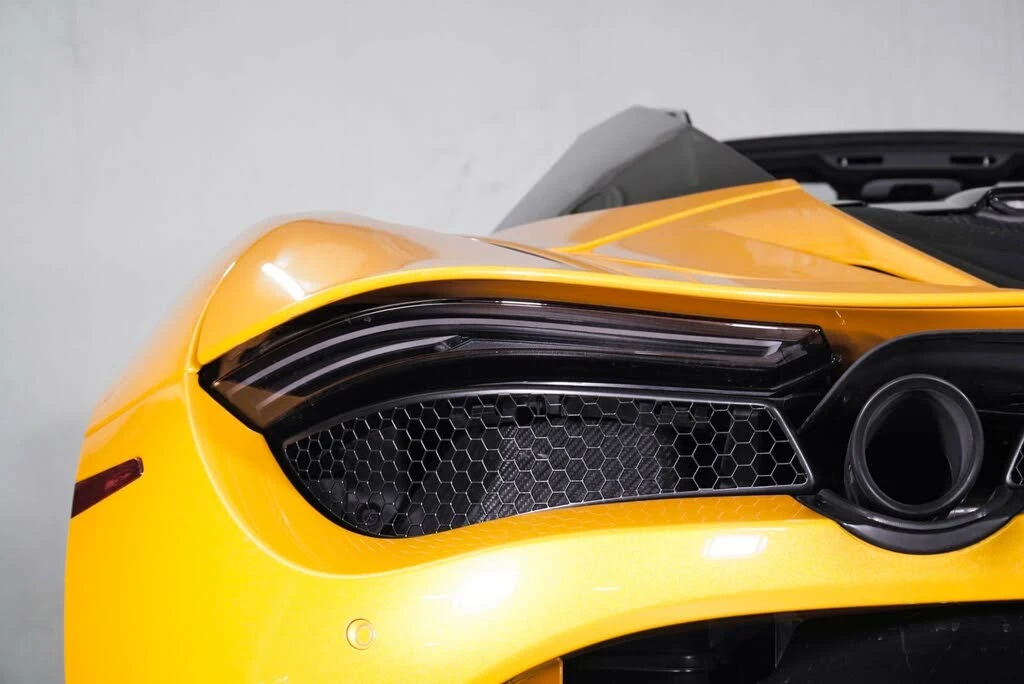 2020 McLaren 720S Spider - Image 19 of 31