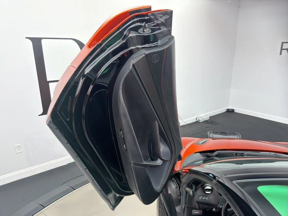 2020 McLaren 720S Spider - Image 22 of 30