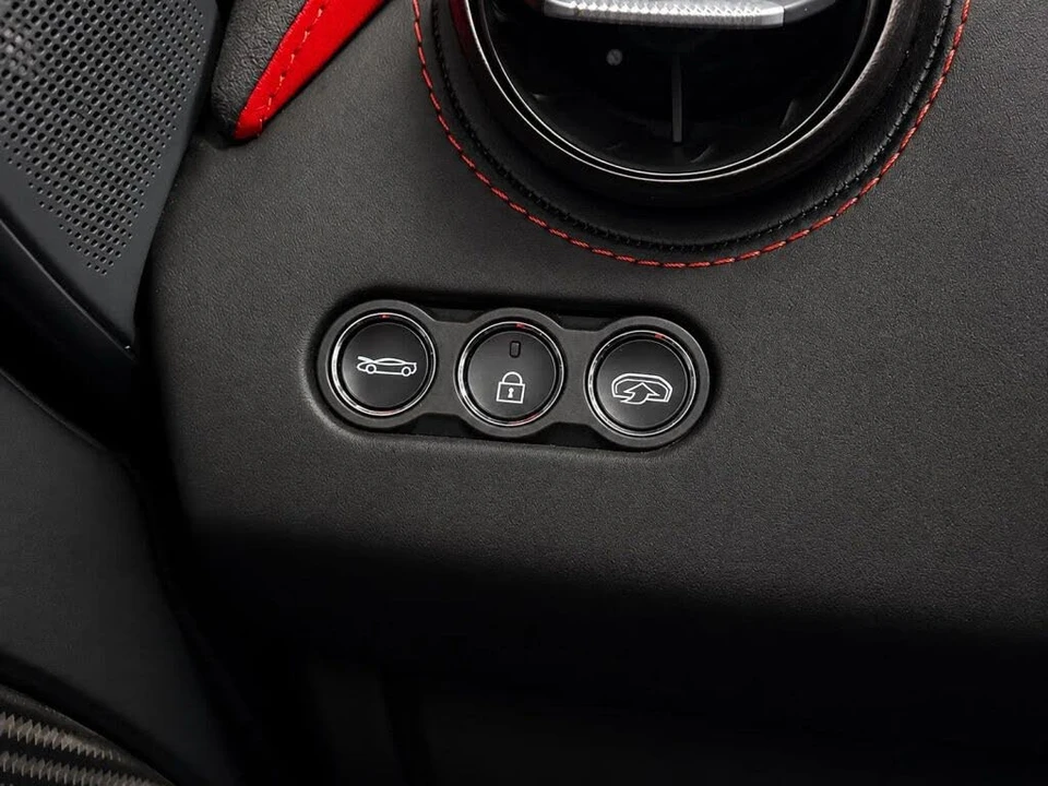 2020 McLaren 720S Spider - Image 24 of 31