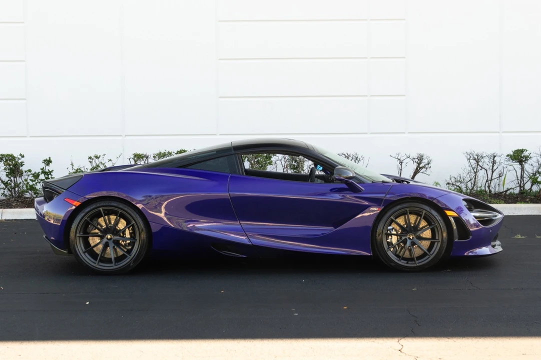 2020 McLaren 720S - Image 12 of 21