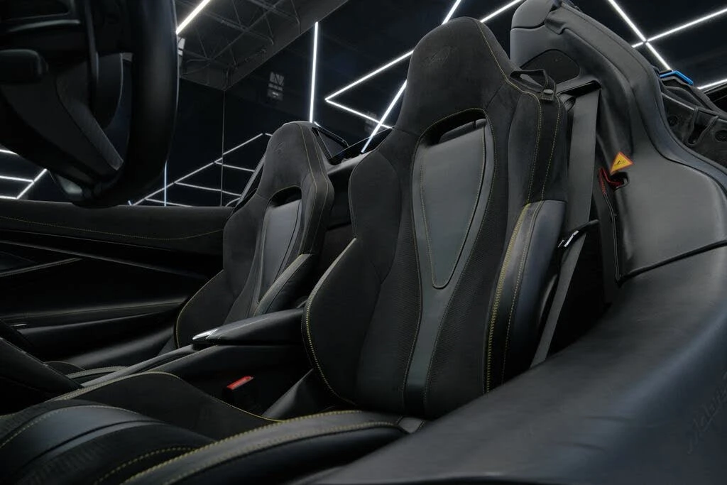 2020 McLaren 720S - Image 26 of 31