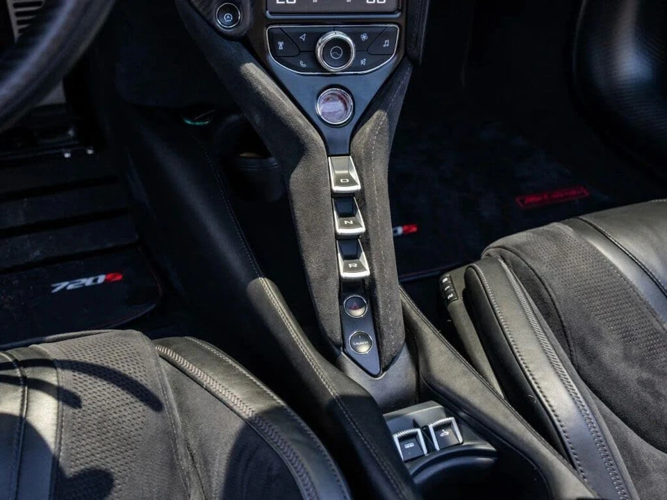 2020 McLaren 720S - Image 21 of 31