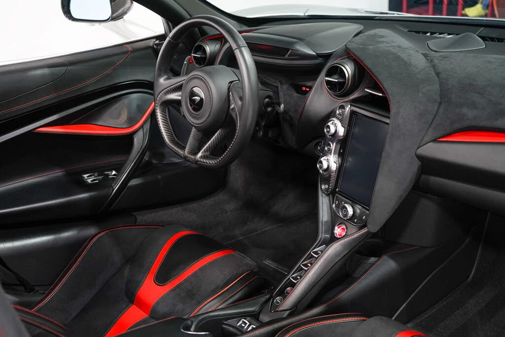 2020 McLaren 720S - Image 17 of 31