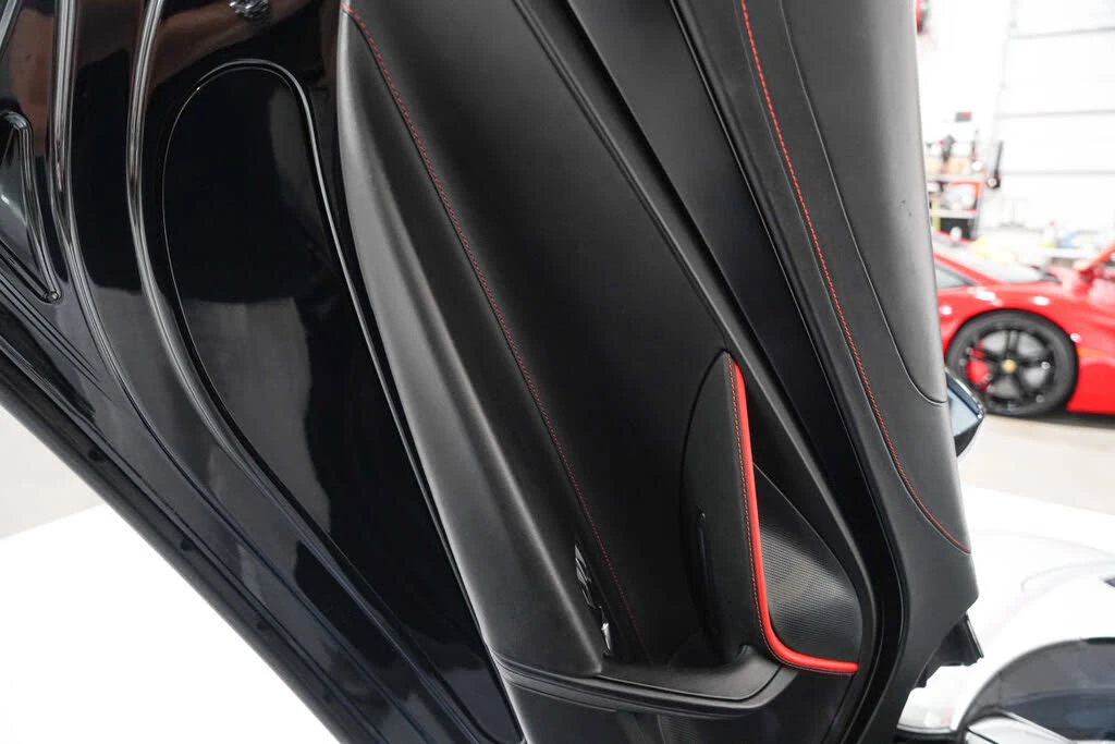 2020 McLaren 720S - Image 19 of 31