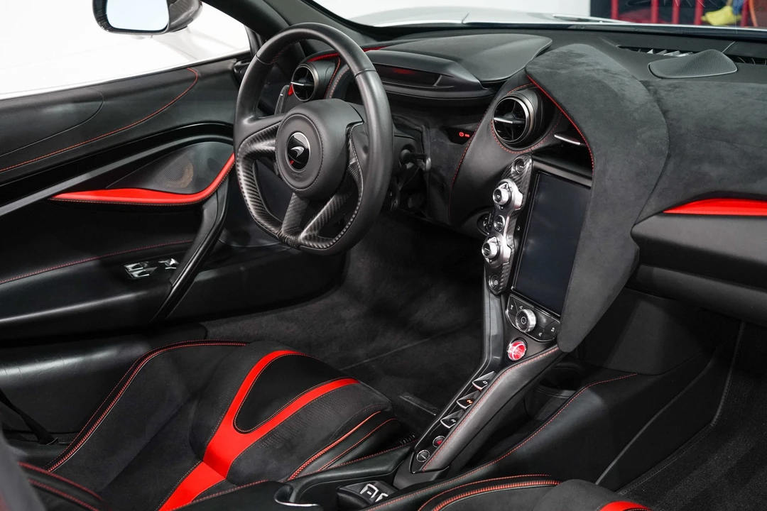 2020 McLaren 720S - Image 17 of 31