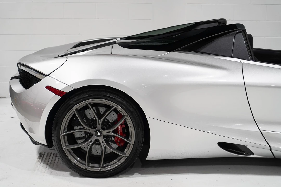 2020 McLaren 720S - Image 20 of 31