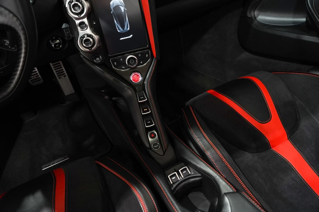 2020 McLaren 720S - Image 12 of 31