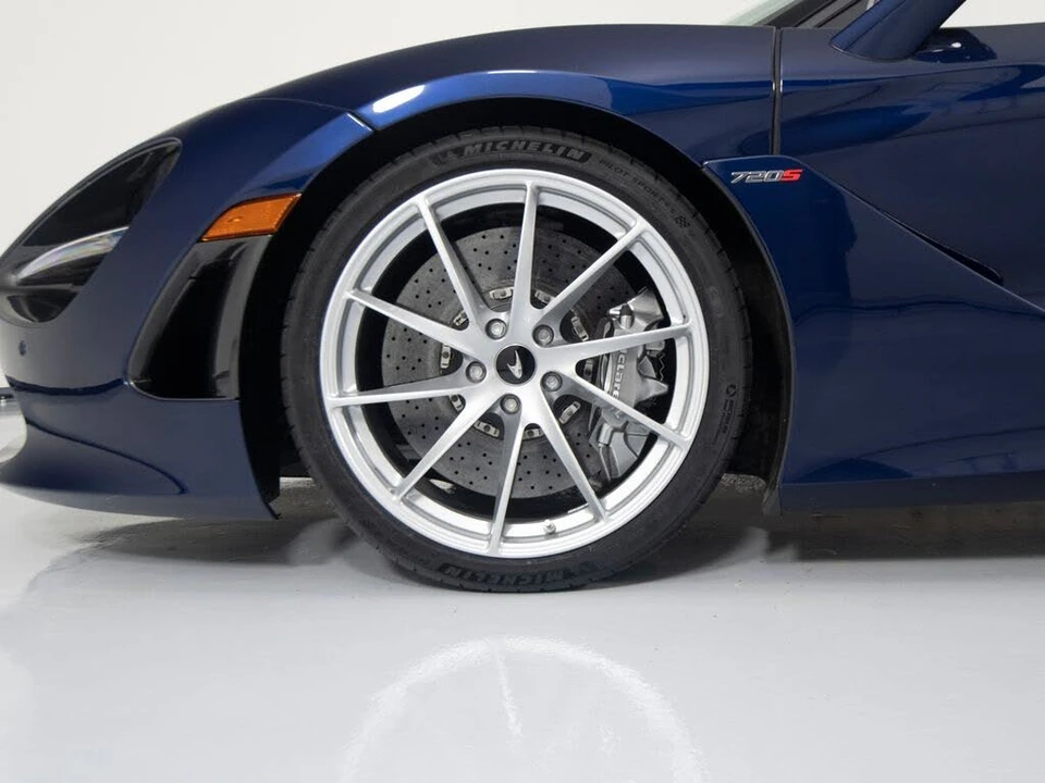 2020 McLaren 720S - Image 10 of 31