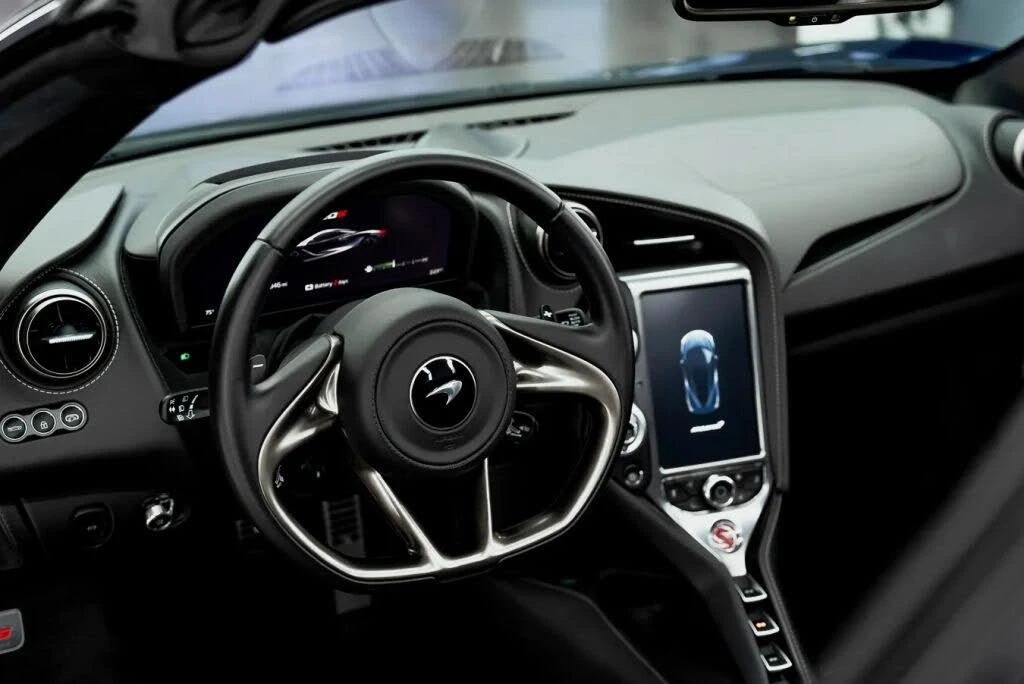 2020 McLaren 720S - Image 18 of 31