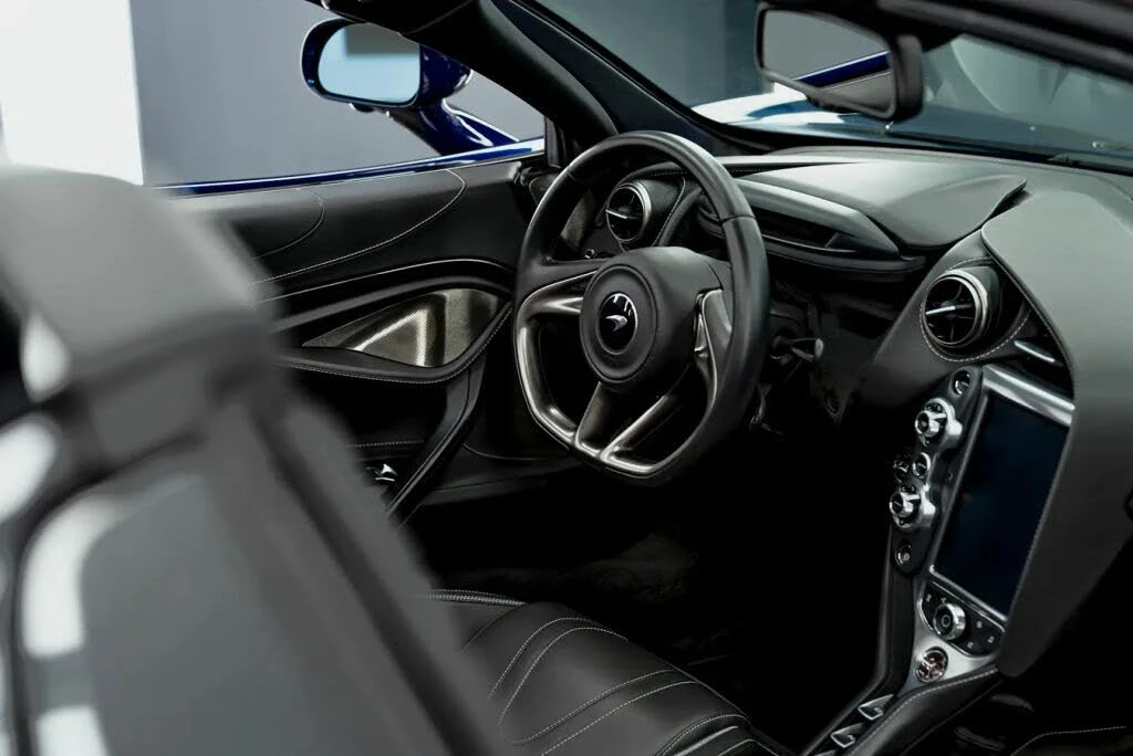2020 McLaren 720S - Image 17 of 31