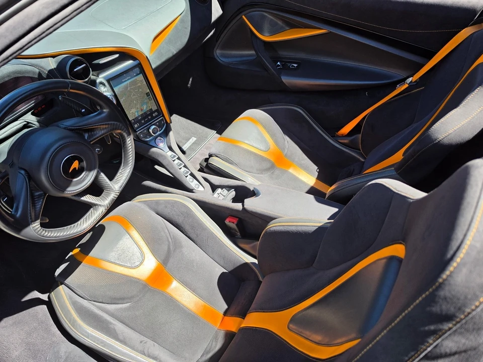 2020 McLaren 720S - Image 14 of 17