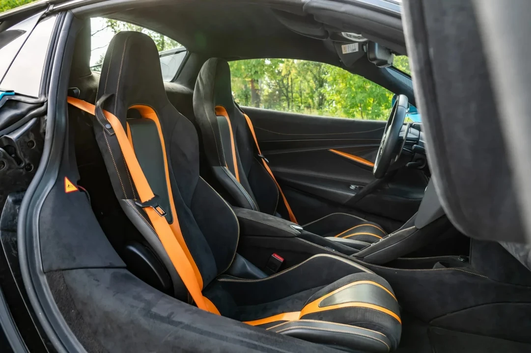 2020 McLaren 720S - Image 15 of 21